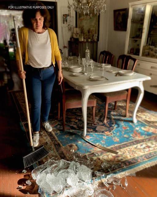 My Stepmom Smashed My Late Mom’s Treasured Crystal Set to Pieces – She Had No Idea She Was the One Being Tricked