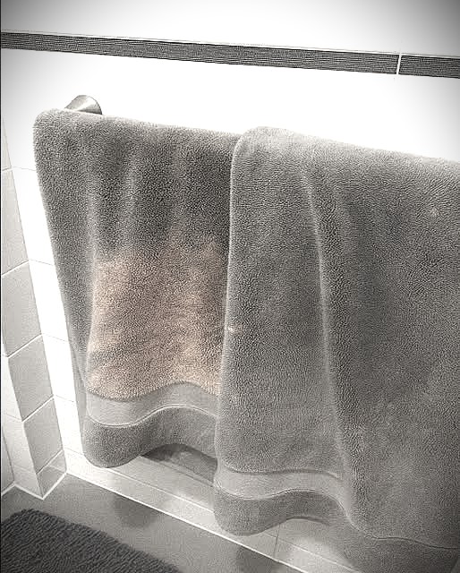 Why Do My New Towels Keep Turning Orange?